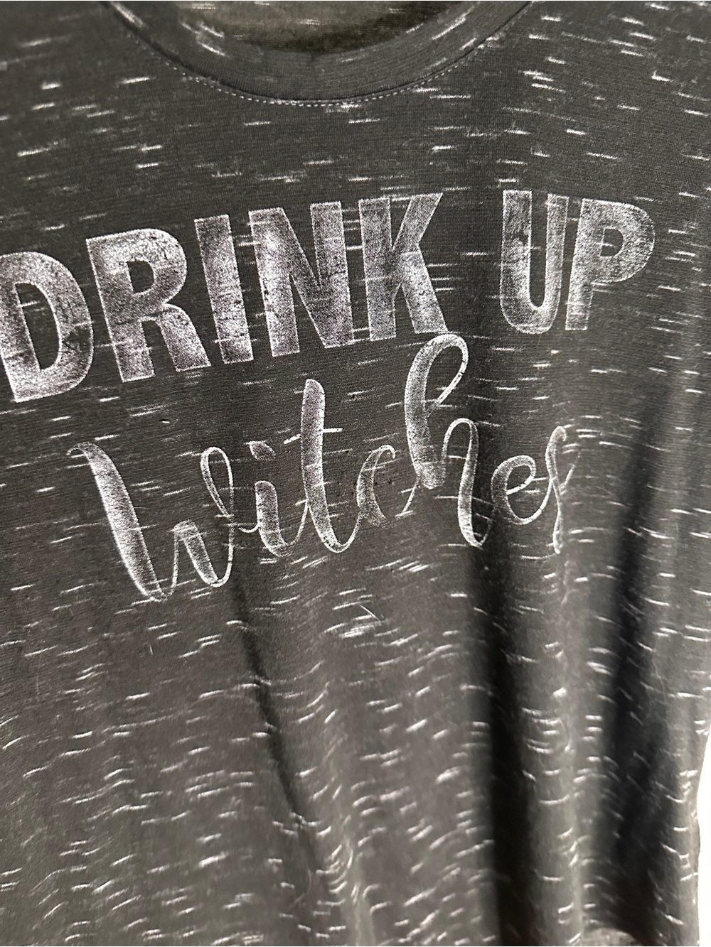 Maurices‎ Black Heather Graphic Tee large